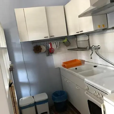 Bilocale Con Giardino A Pomaia Apartman