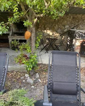 Bilocale Con Giardino A Pomaia * סנטה לוצ'ה
