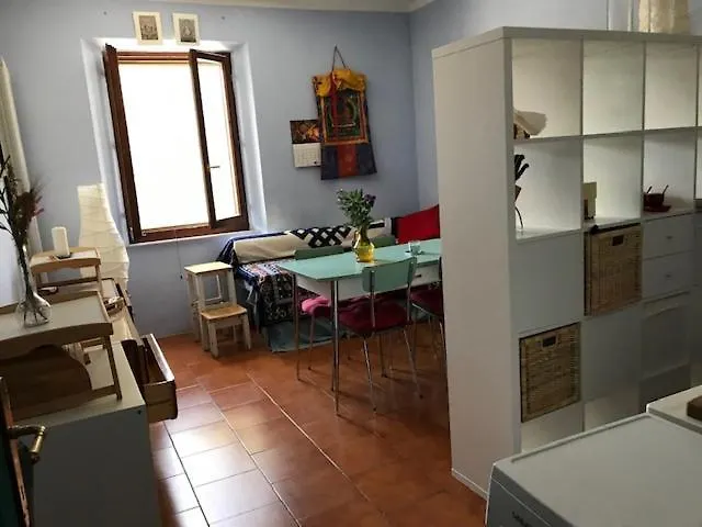 דירה Bilocale Con Giardino A Pomaia *
