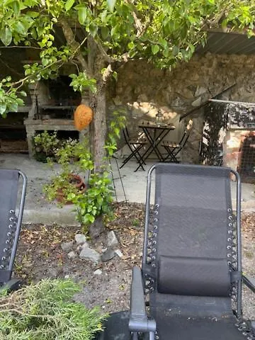 Bilocale Con Giardino A Pomaia * סנטה לוצ'ה
